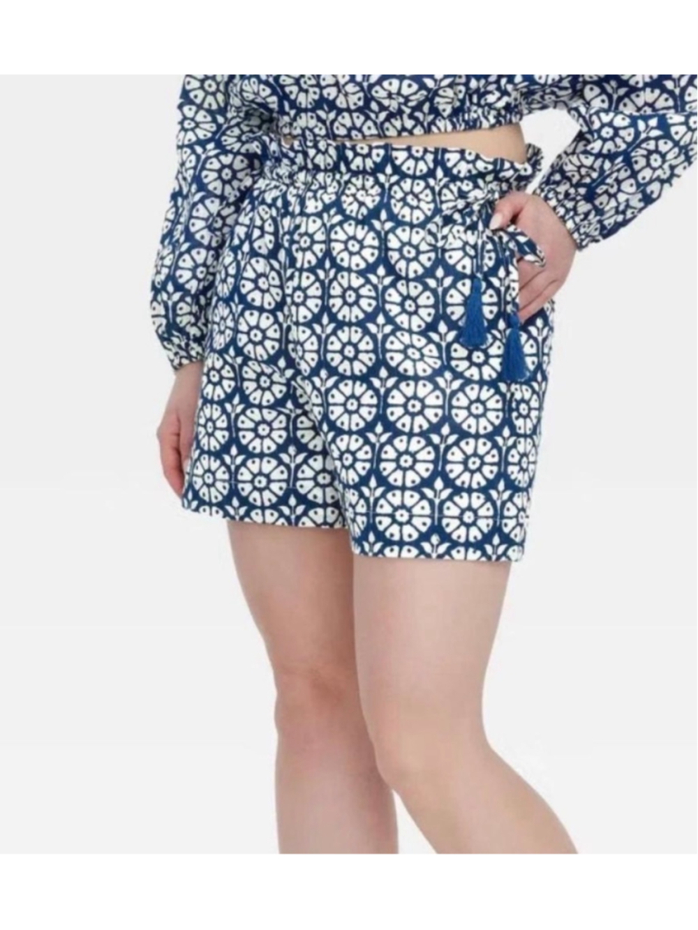 Women's Roller Rabbit x Target Navy Daisy Floral Tassel Shorts NWT Size XS